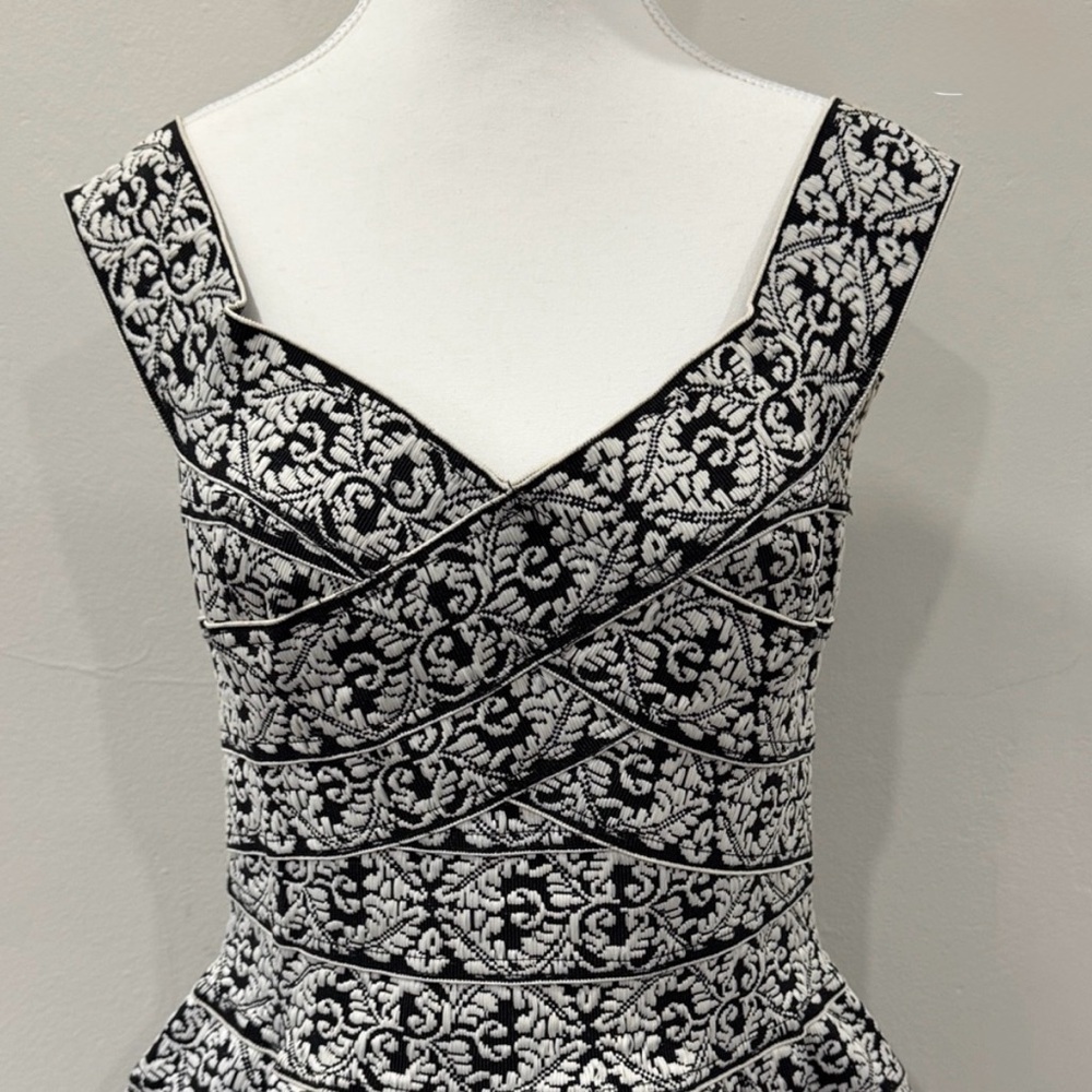 NWT Gracia Black & White Brocade Fit-and-Flare Mini Dress – Size Large - Picture 5 of 9